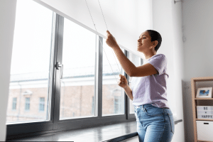 como-instalar-cortinas-Roller